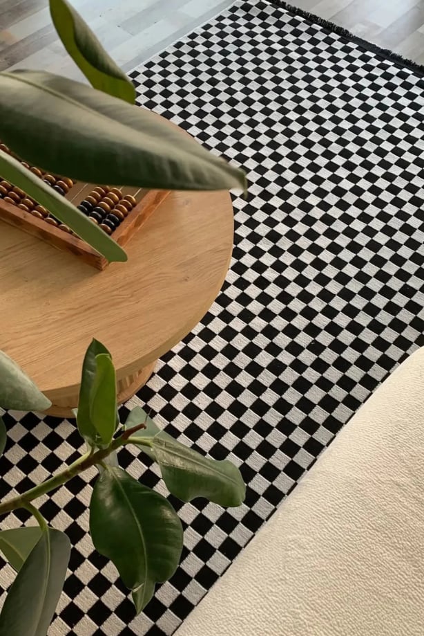 DAMA DESEN YIKANABİLİR BEYAZ ŞÖNİL KİLİM