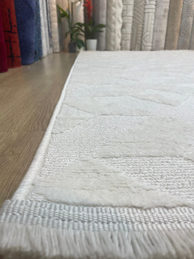 TRENDO 004 BEYAZ ÜÇGEN DESENLİ DEKORATİF HALI✂️