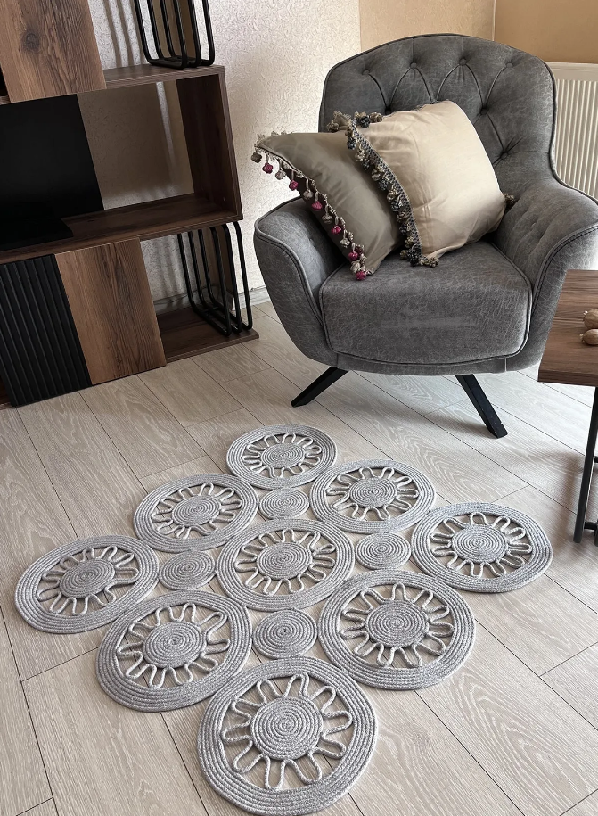 Delhi Sisal Çiçek Motifli Dekoratif Jüt Hasır Kilim RGD002