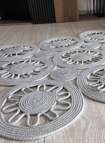 Delhi Sisal Çiçek Motifli Dekoratif Jüt Hasır Kilim RGD002