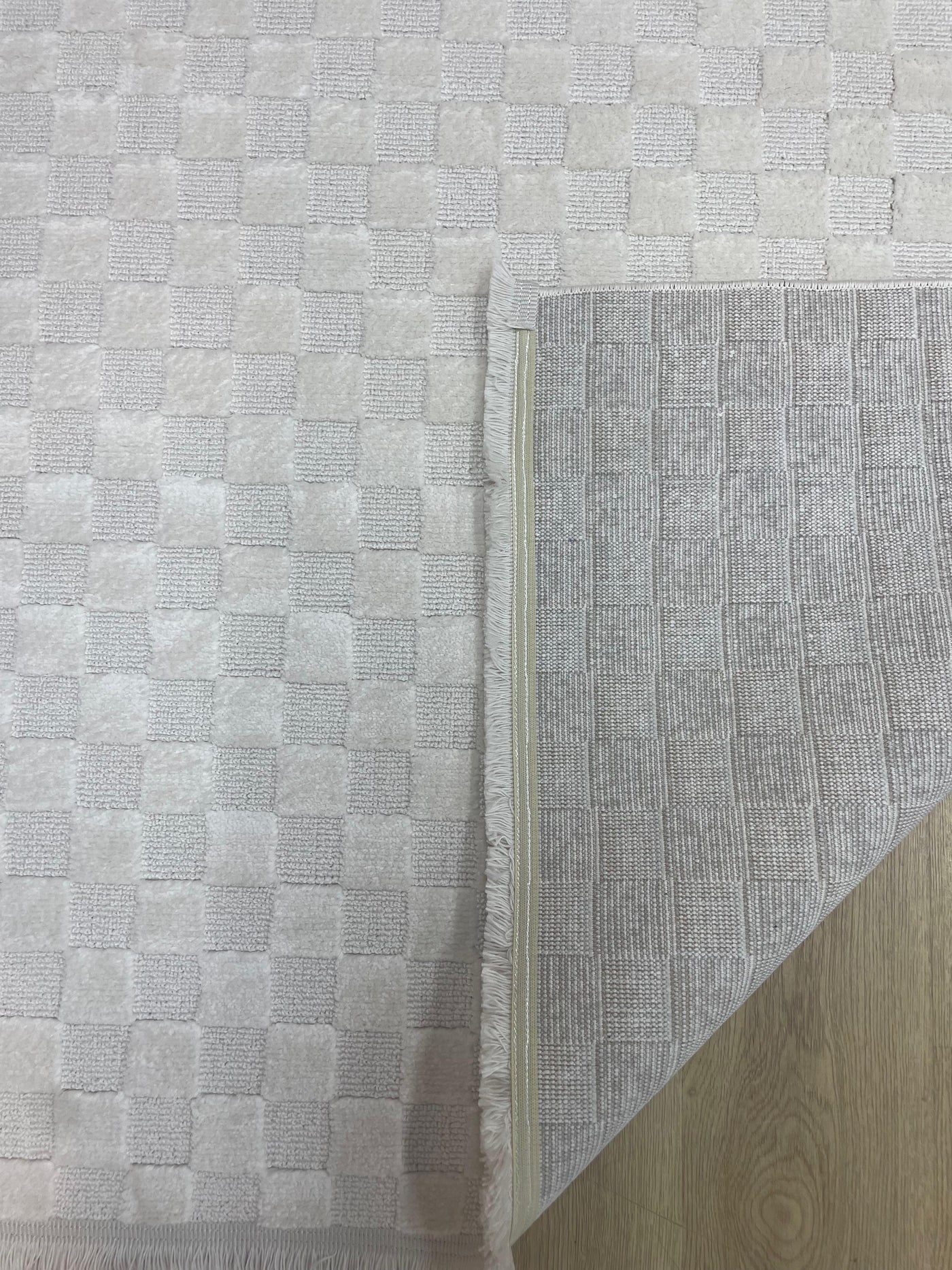 TRENDO 004 BEYAZ KARE DESENLİ DEKORATİF HALI✂️