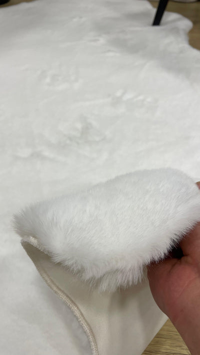 Rugland Puffy Yumuşak Dokulu Tavşan Postu Beyaz