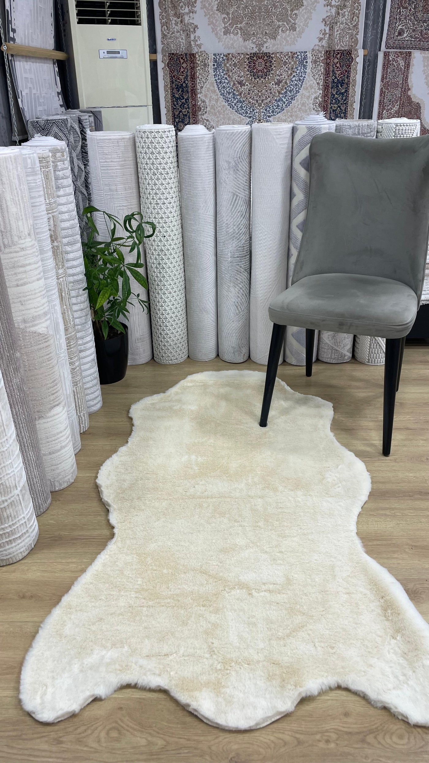 Rugland Puffy Yumuşak Dokulu Tavşan Postu Krem