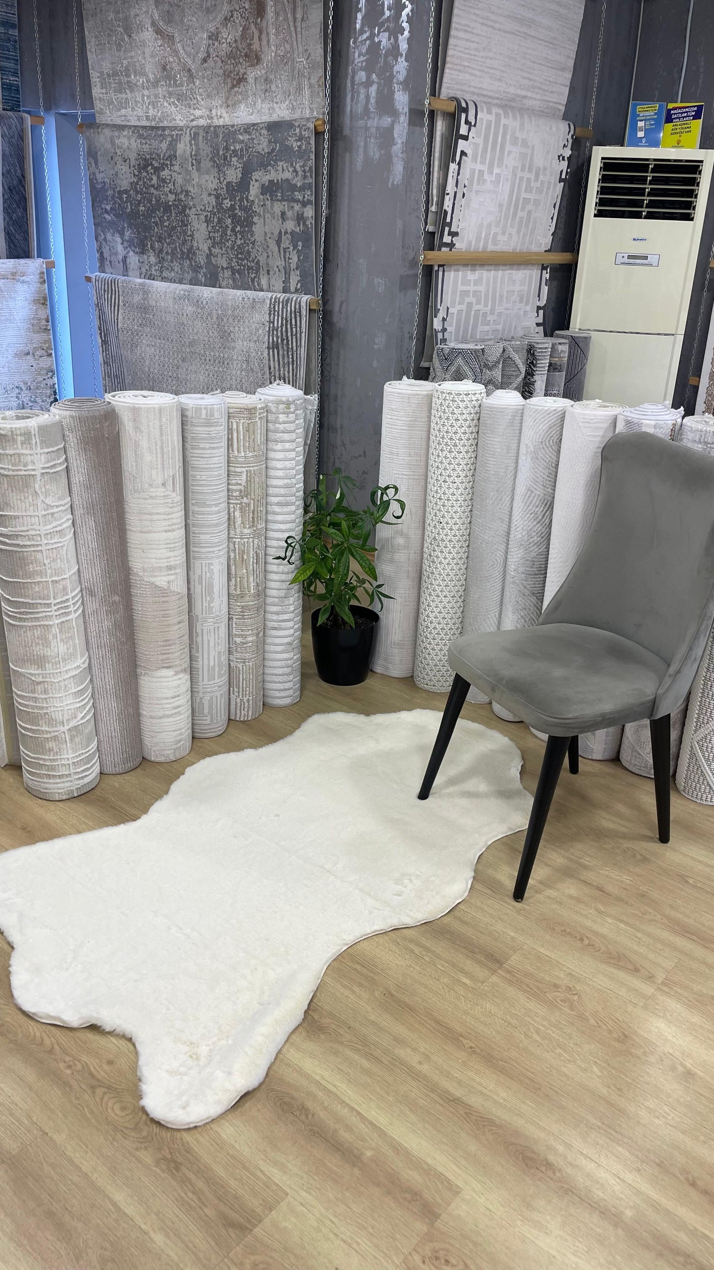 Rugland Puffy Yumuşak Dokulu Tavşan Postu Krem