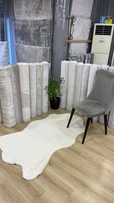 Rugland Puffy Yumuşak Dokulu Tavşan Postu Krem